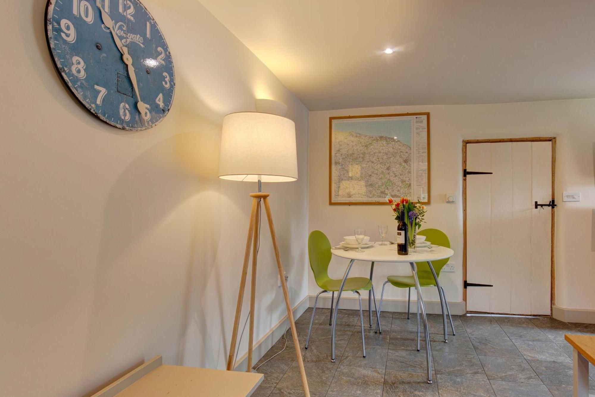 Garden Cottage West Beckham Bagian luar foto